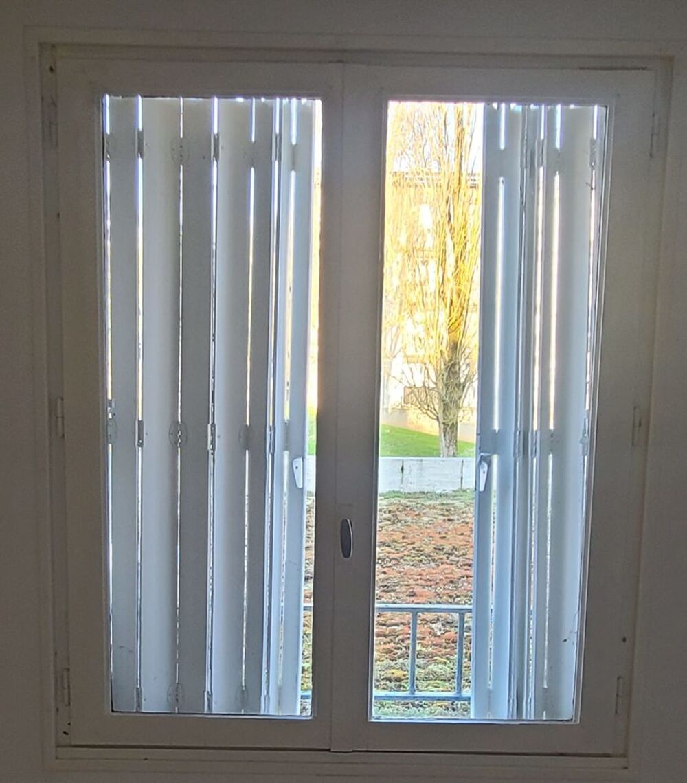 Lot de 5 fen&ecirc;tres bois + porte-fen&ecirc;tre ? bon &eacute;tat Bricolage