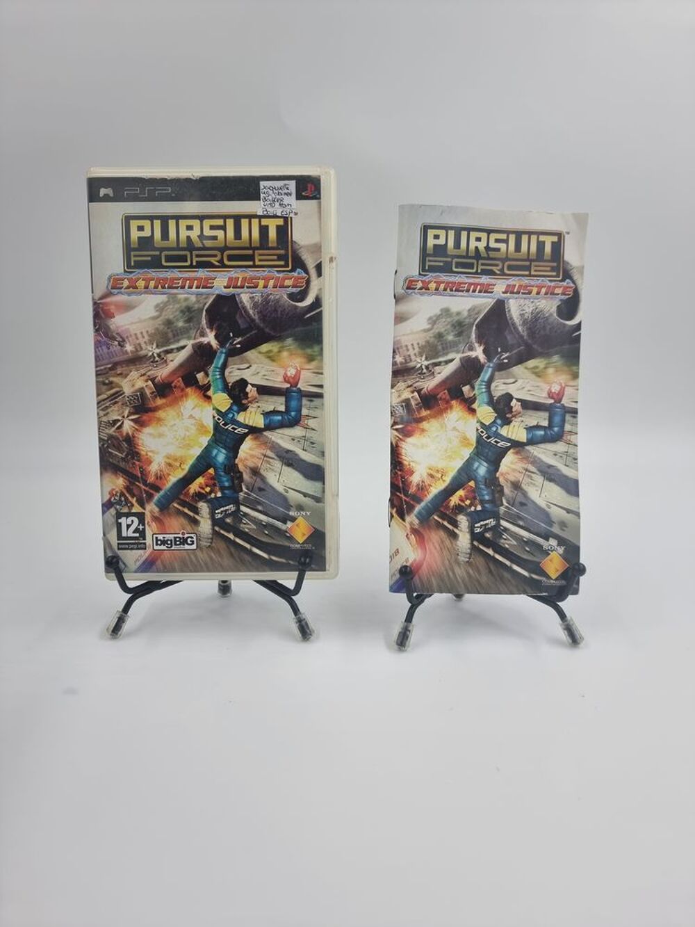 Jeu PSP Pursuit Force : Extreme Justice en boite, complet Consoles et jeux vidéos