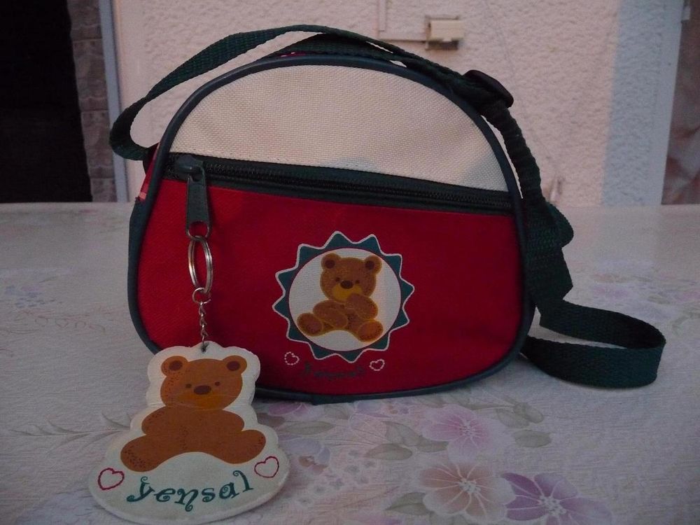 Sac enfant rouge et vert + porte-clefs nounours Jeux / jouets