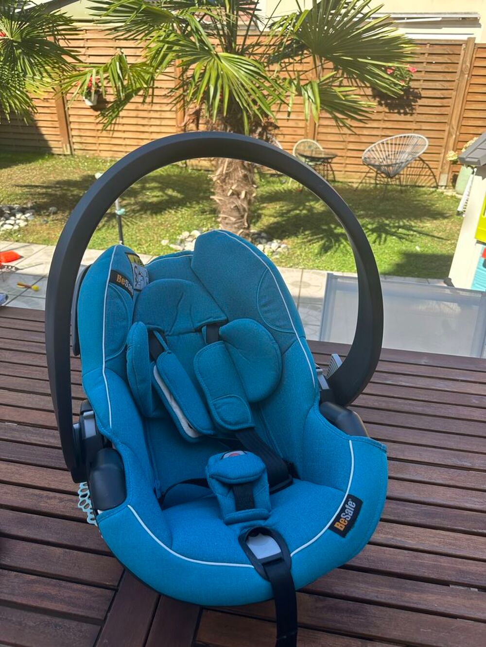 si&egrave;ge auto besafe et sa base isofix + cosy Pu�riculture