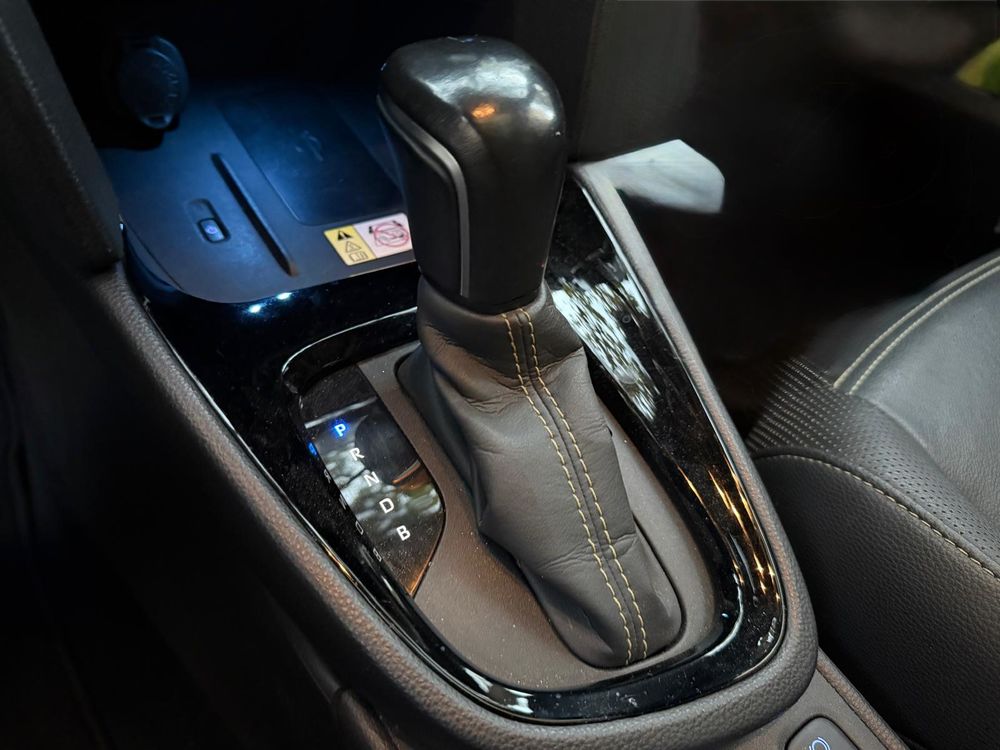 Yaris Cross Hybride 116h AWD-i Premi&egrave;re 2021 occasion 95880 Enghien-les-Bains