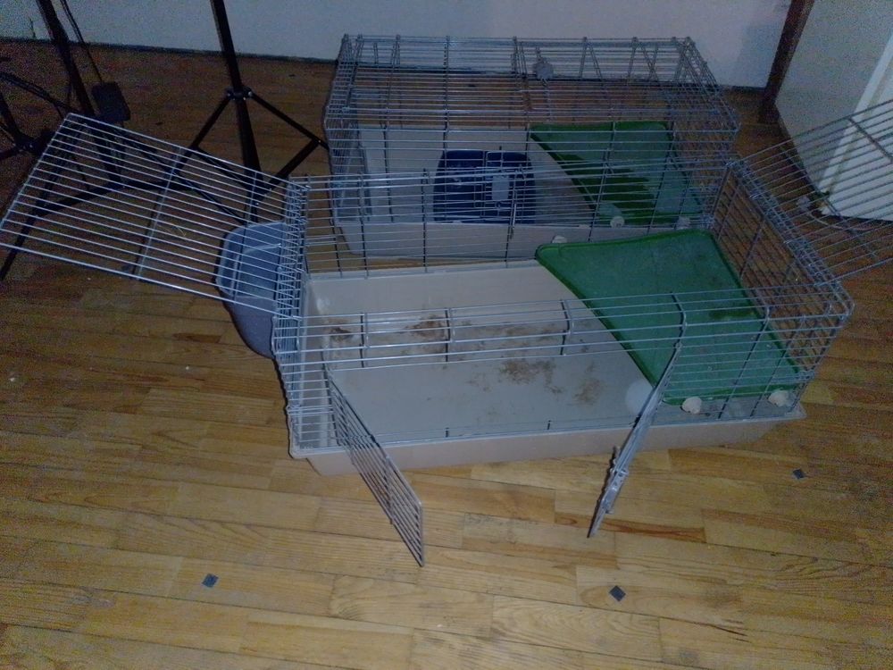   Cage à lapins SAVIC 
L l h 
97 * 50 * 47 