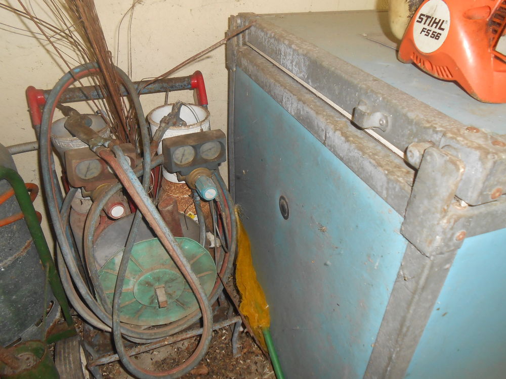   1 poste  souder +1 chalumeau 250e 