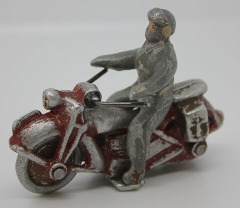 Moto miniature QUIRALU ALUDO COFALU 35 Issy-les-Moulineaux (92)