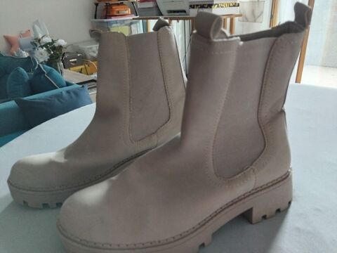 Chaussures de randonnée  presque neuves Perros-Guirec (22)