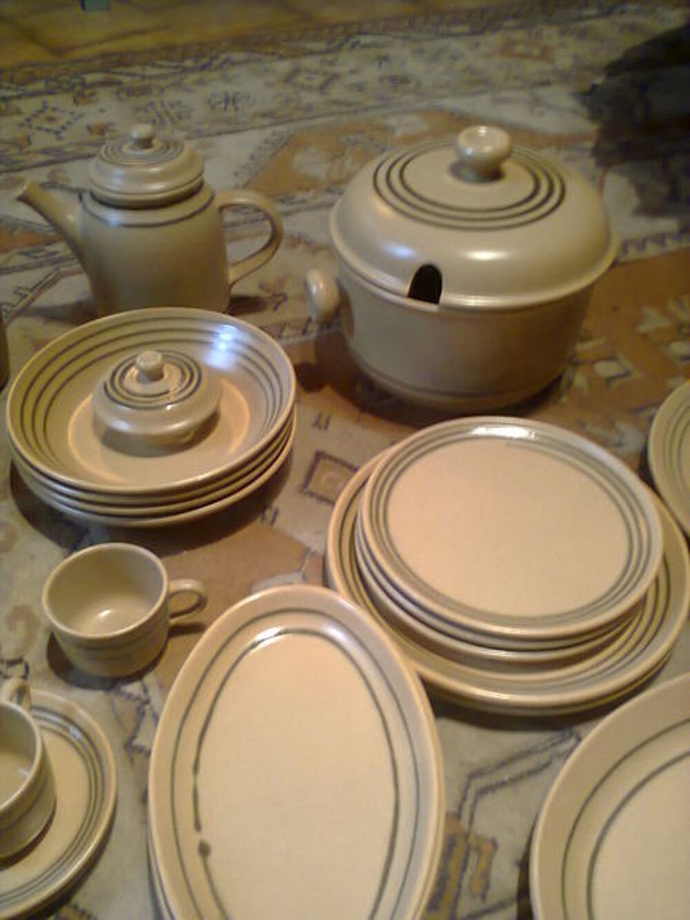 service de table en terre cuite Cuisine