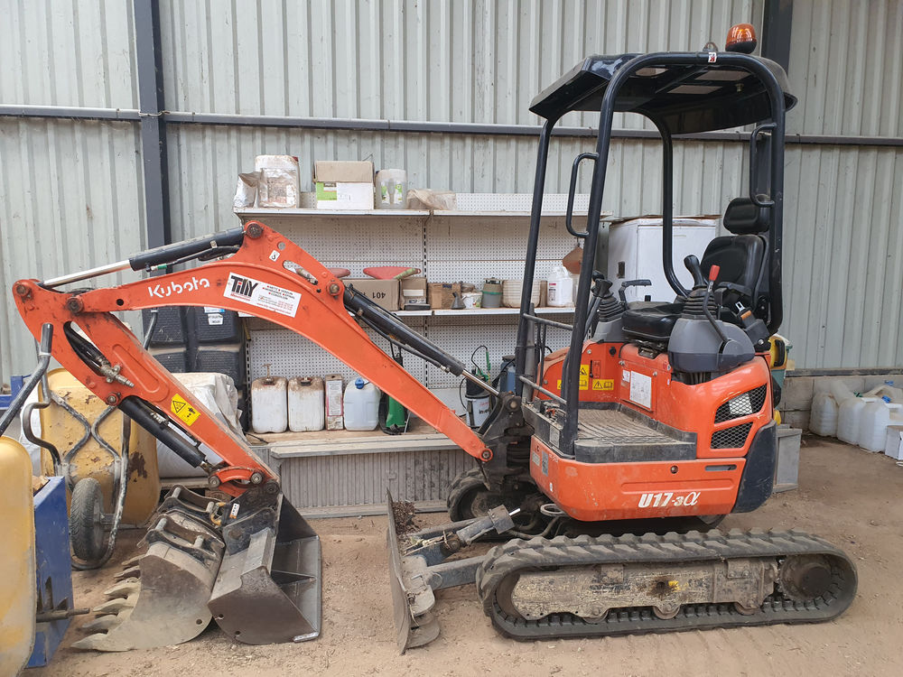   Mini pelle KUBOTA U17 1,7T 