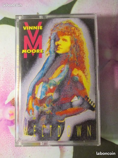 Cassette audio Vinnie Moore 12 Hrouville-Saint-Clair (14)