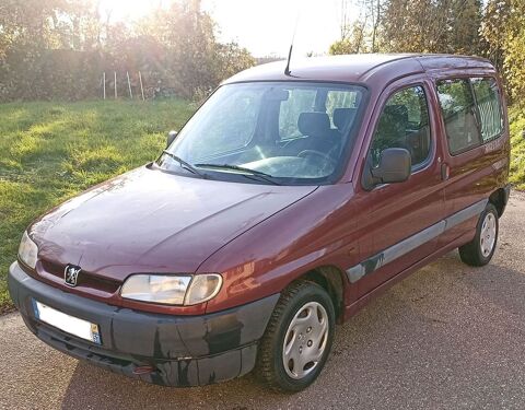 Peugeot partner 1.9 Diesel, 5 places.