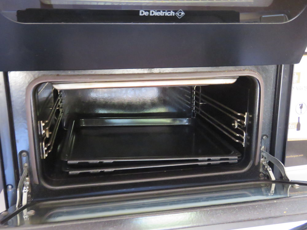 Four double incastrable Electroménager