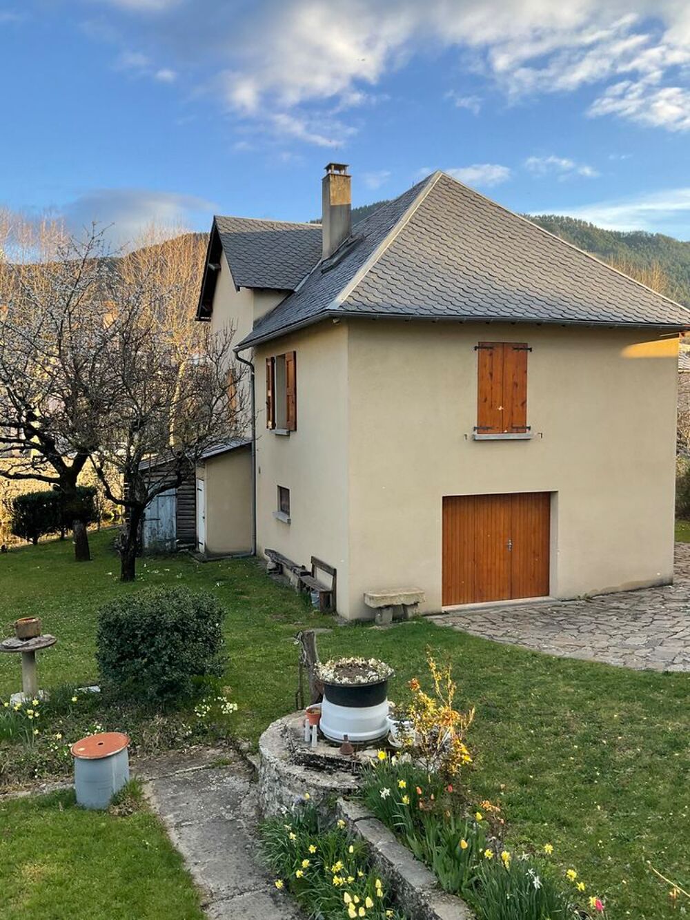 Vente Maison Maison 6 pièces, grand terrain, centre ville. Mende