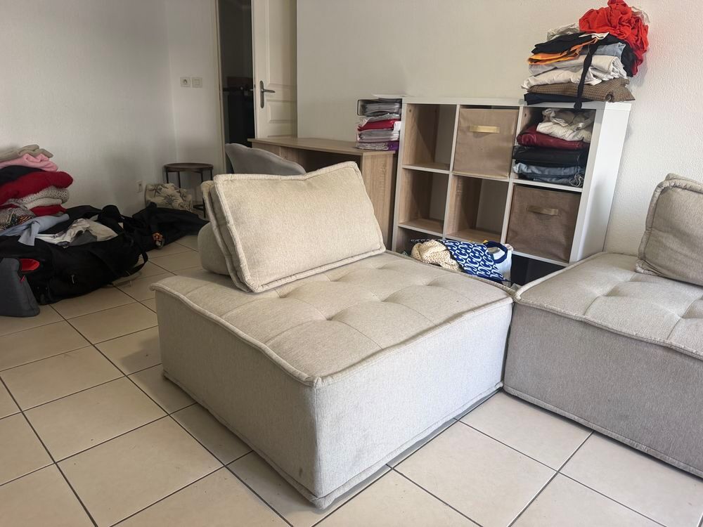 D&eacute;part &agrave; l'&eacute;tranger, tout doit dispara&icirc;tre ! Meubles