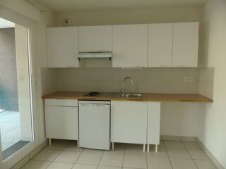  Appartement � louer 2 pi�ces 42 m� Saint-gen�s-champanelle