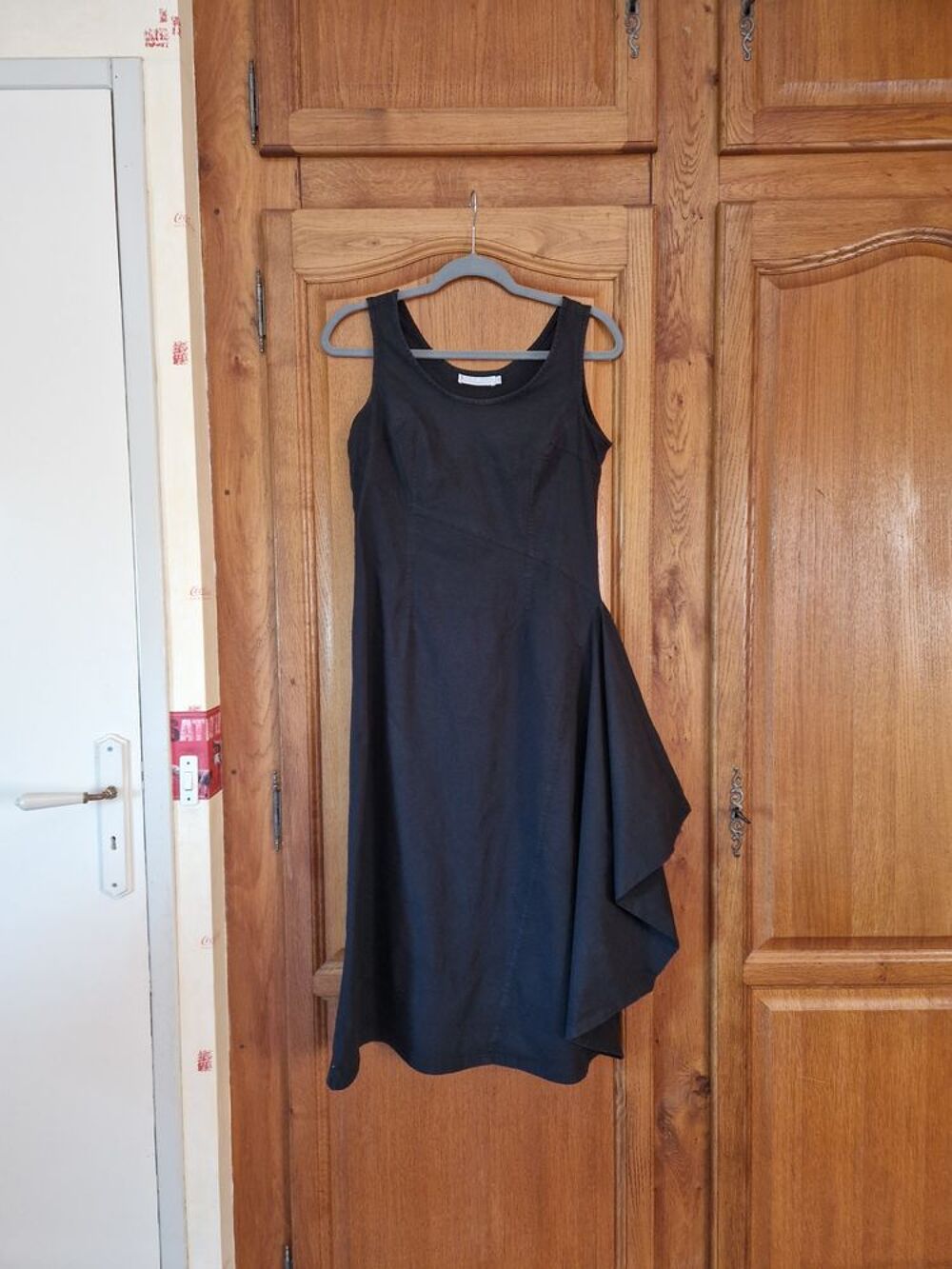 Robe. Noire pour ceremonie Vêtements