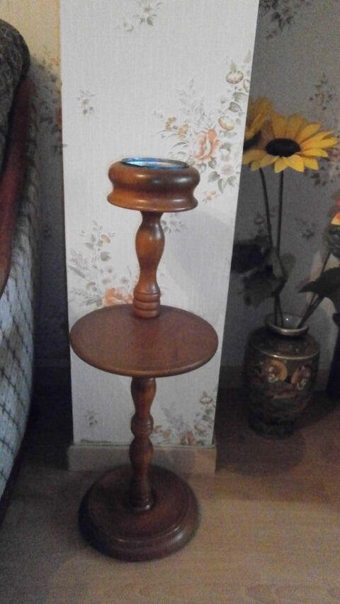 cendrier 8 Saint-Quentin (02)