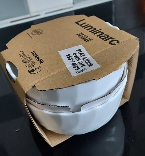 2 plats  four Luminarc neufs 10 Villeurbanne (69)