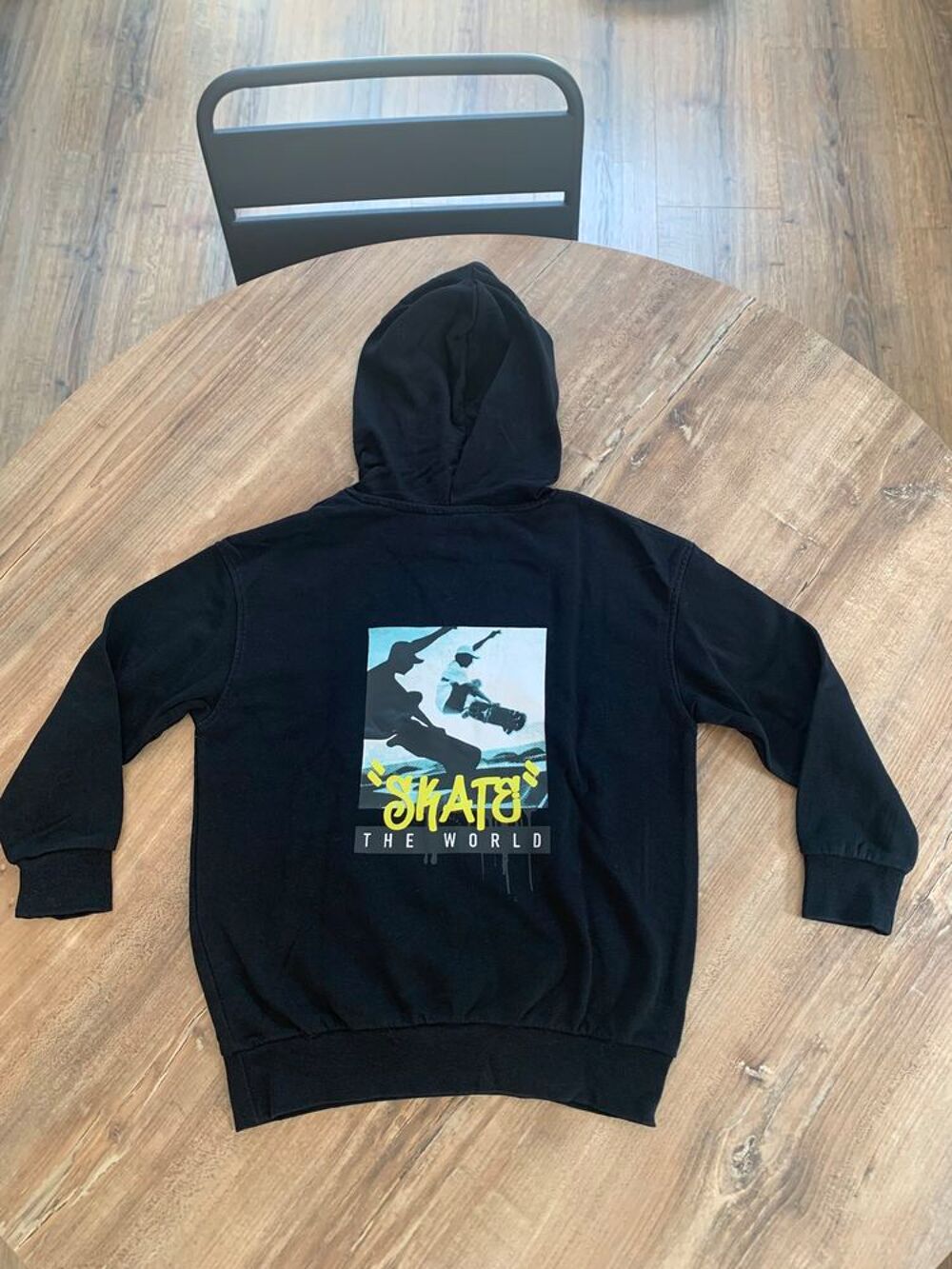 Sweat capuche enfant gar&ccedil;on motif " Skateboa Vêtements enfants