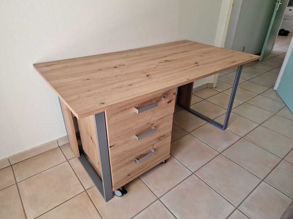 bureau + caisson Meubles