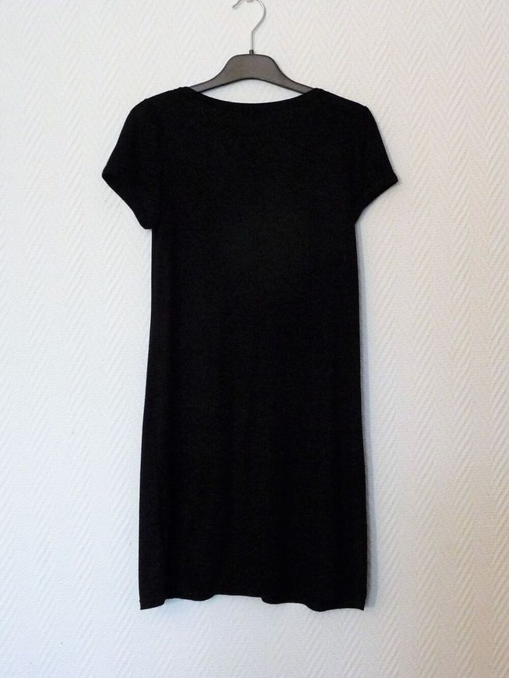 Tunique/ Robe Noir &agrave; Pastilles Noires Manches Courtes-Loona Vêtements