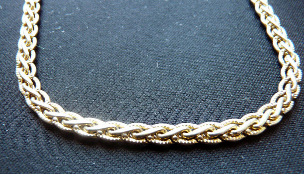 Collier Ras-de-Cou en M&eacute;tal Dor&eacute; &agrave; motifs travaill&eacute;s - 90's Bijoux et montres
