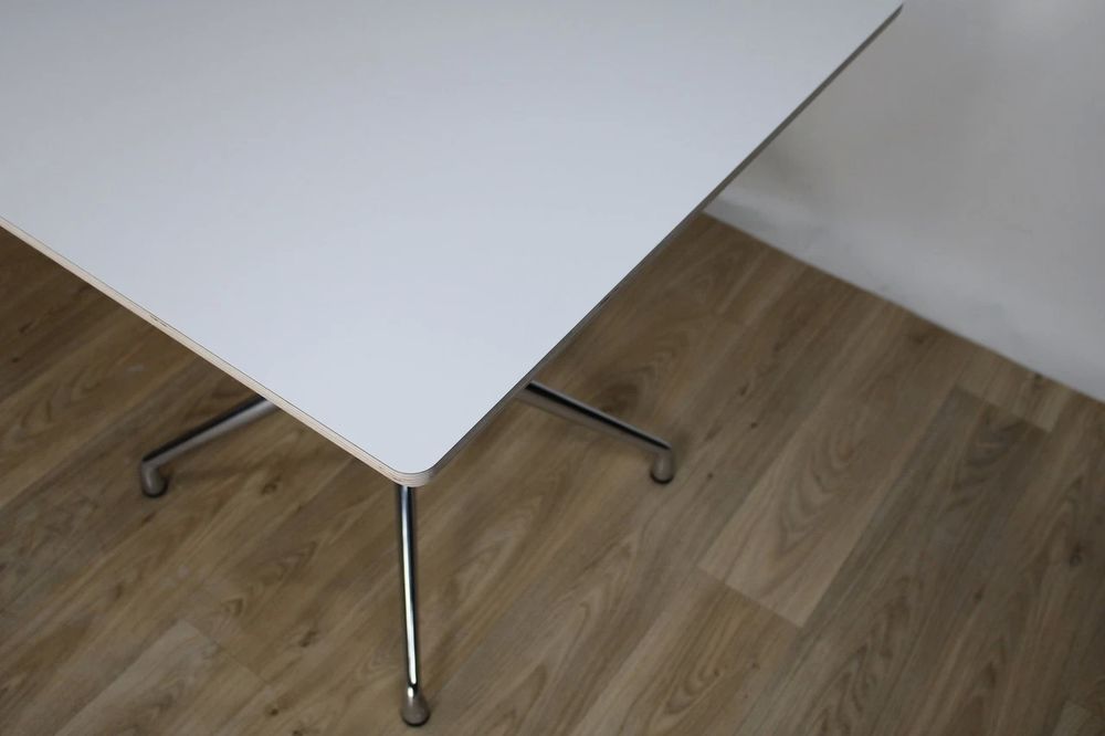 Table HAY About a Table AA15 blanc carr&eacute; par Hee Welling Meubles