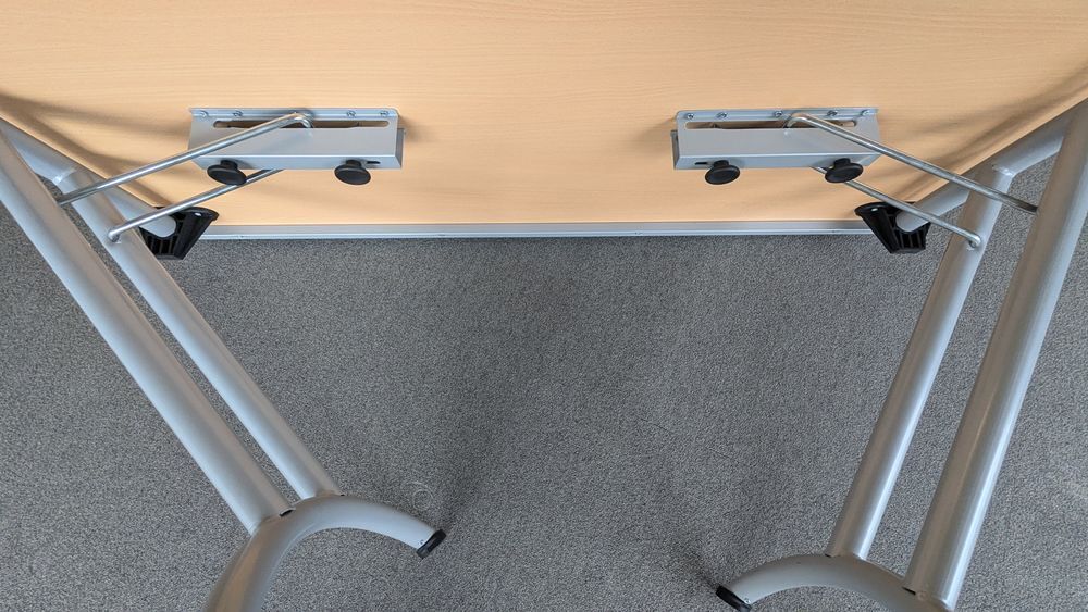 Tables de r&eacute;union pliantes Meubles