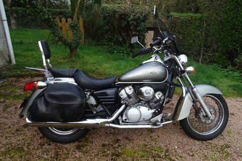 Moto HONDA 1999 occasion Coulanges 03470