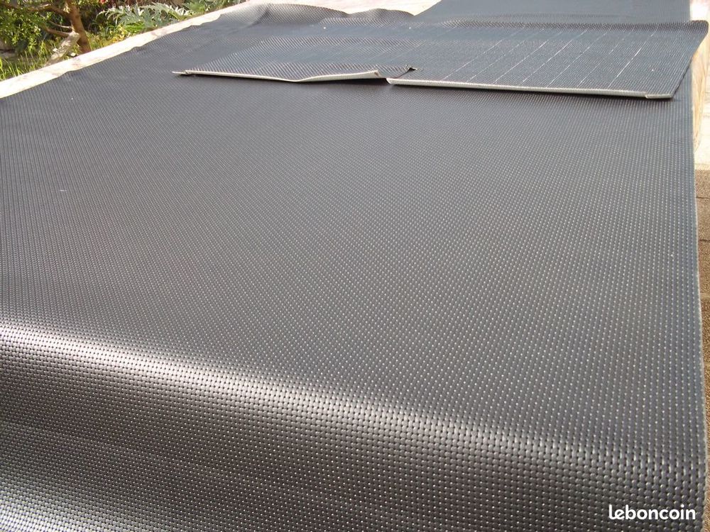 ROULEAU DE ska&iuml; JERSOID a&eacute;r&eacute; NOIR TARGA Bricolage