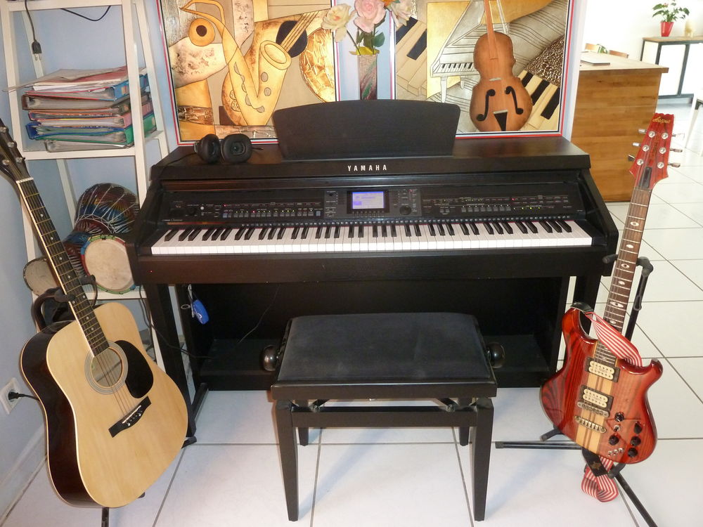 Piano num&eacute;rique YAMAHA Clavinova CVP-601 excellent &eacute;tat :
Instruments de musique