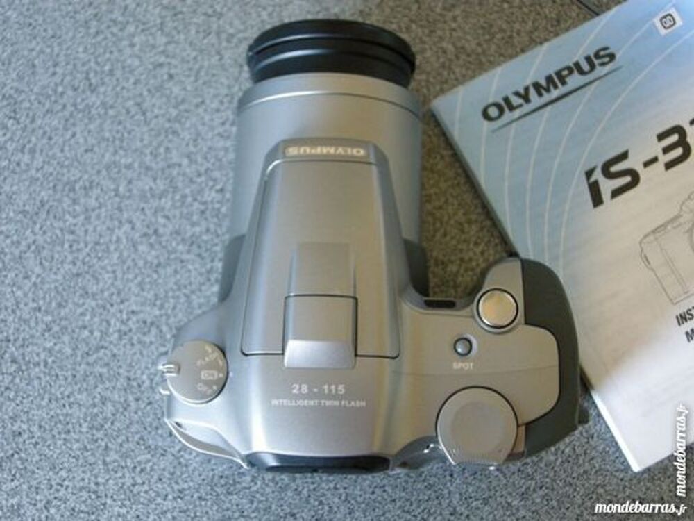 Appareil argentique OLYMPUS IS 31 Photos/Video/TV