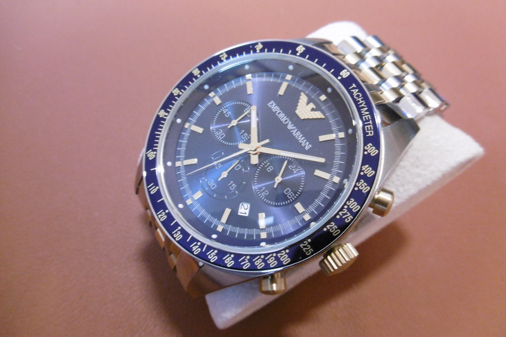 Montre Emporio Armani NEUVE jamais port&eacute;e Bijoux et montres