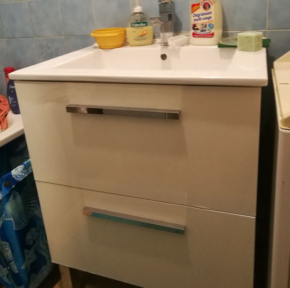 Achet&eacute; 258 euros Meubles