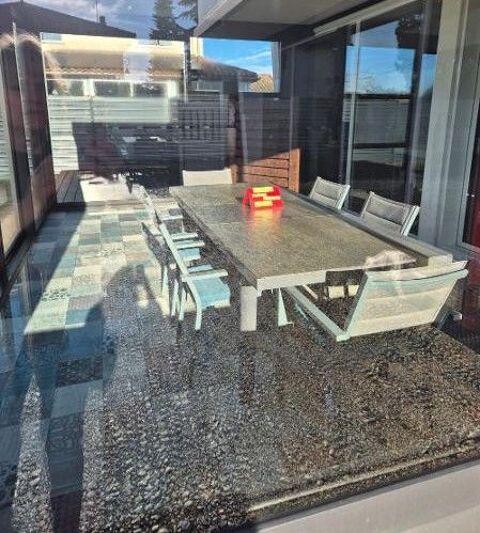 TABLE DE JARDIN EXTENSIBLE 6 CHAISES 6 COUSSINS PARFAIT ETAT 499 Tonneins (47)