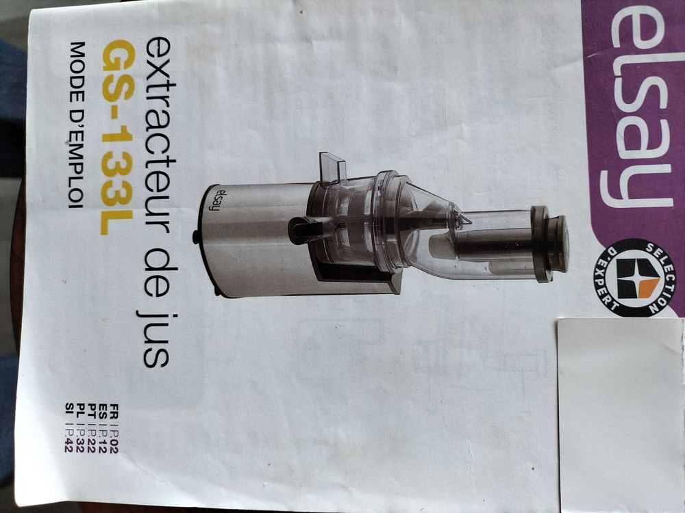 Appareil Extracteur de Jus. Electroménager