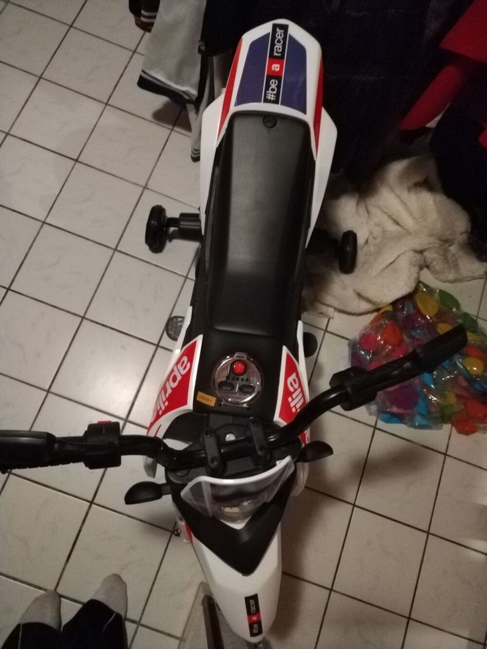 Moto &eacute;lectrique enfants Jeux / jouets