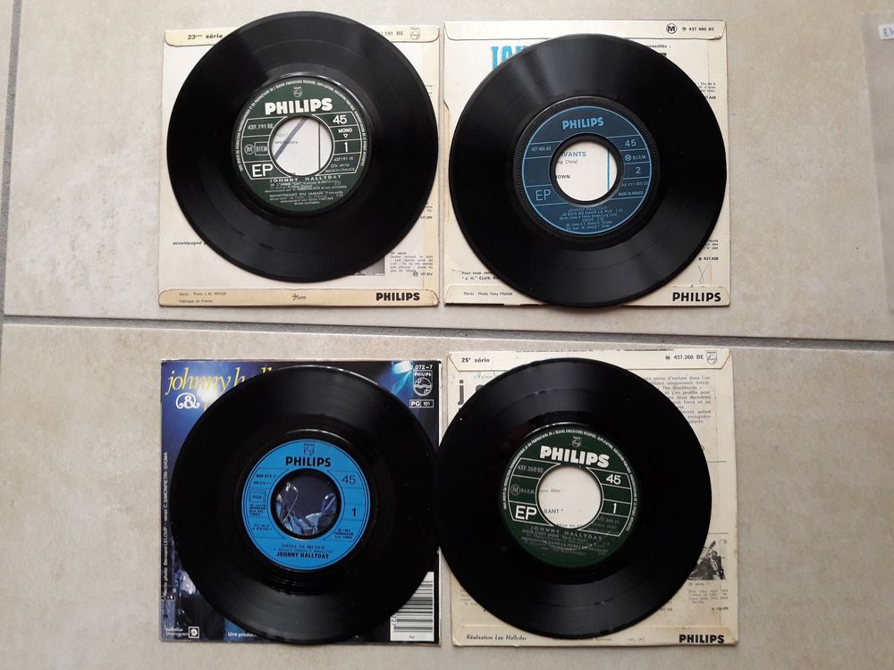 LOT DE 4 X 45 T JOHNNY HALLYDAY QUE JE T'AIME CD et vinyles