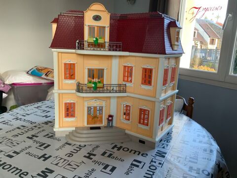 Maison Playmobil 65 Les Essarts-le-Roi (78)