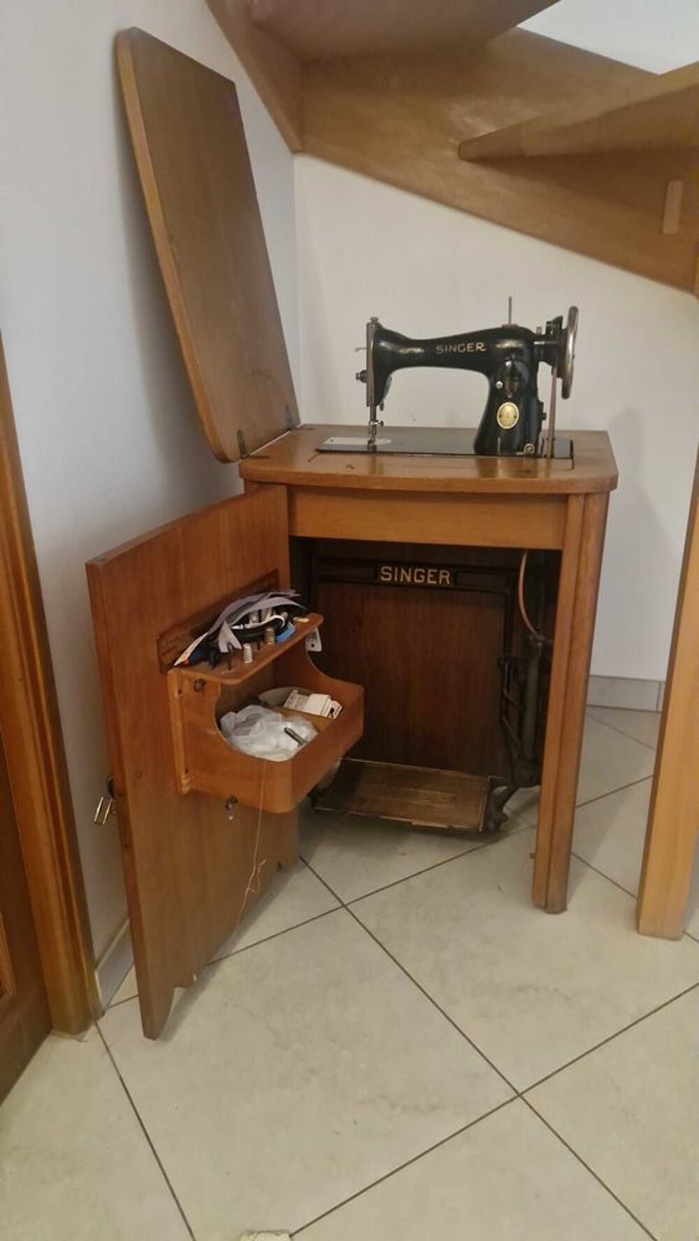 machine &agrave; coudre ancienne SINGER Electroménager