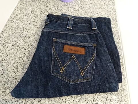 Jean Wrangler
30 Melun (77)