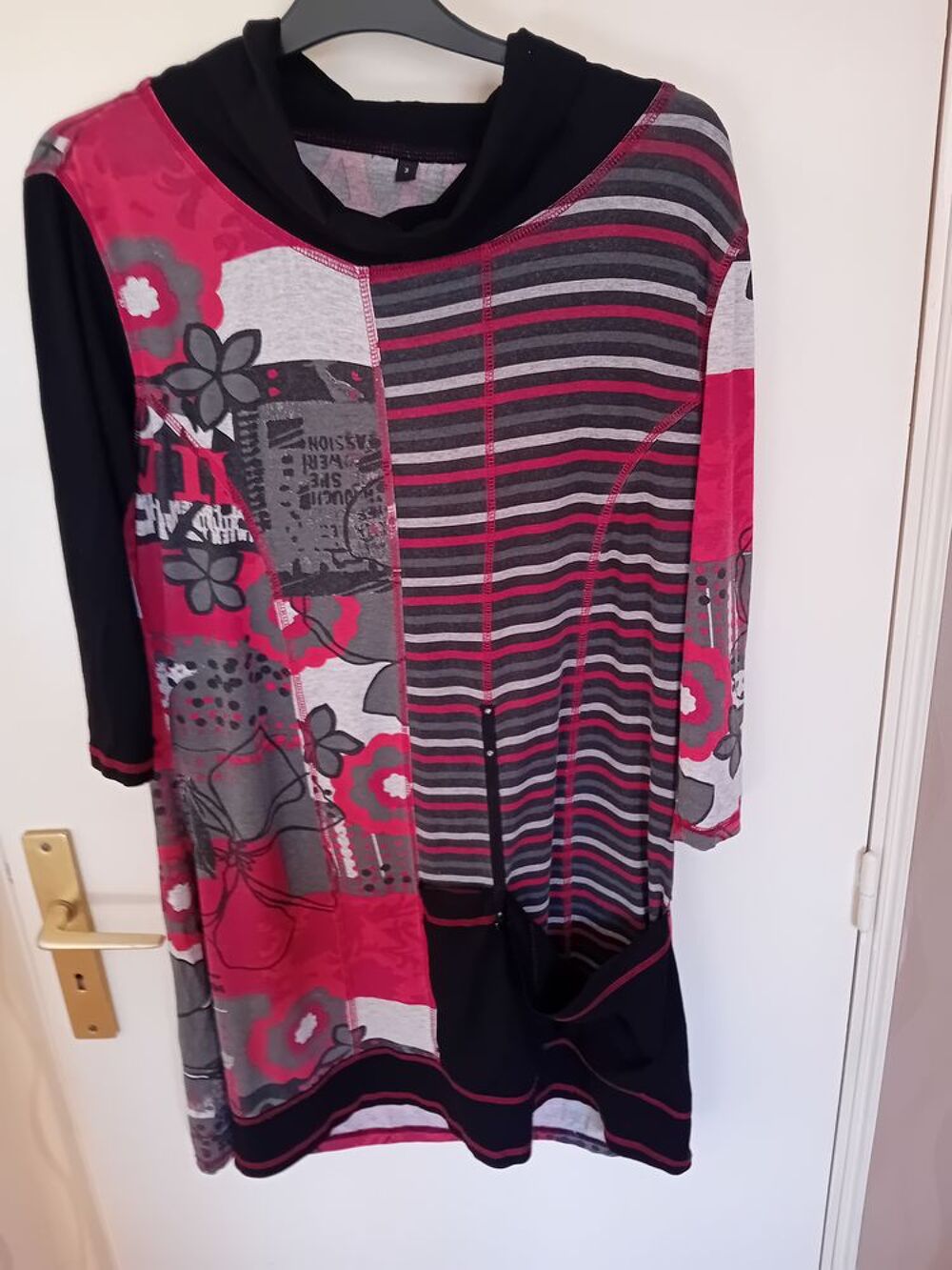 ROBE TUNIQUE TAILLE 3 ZAMBA
Vêtements