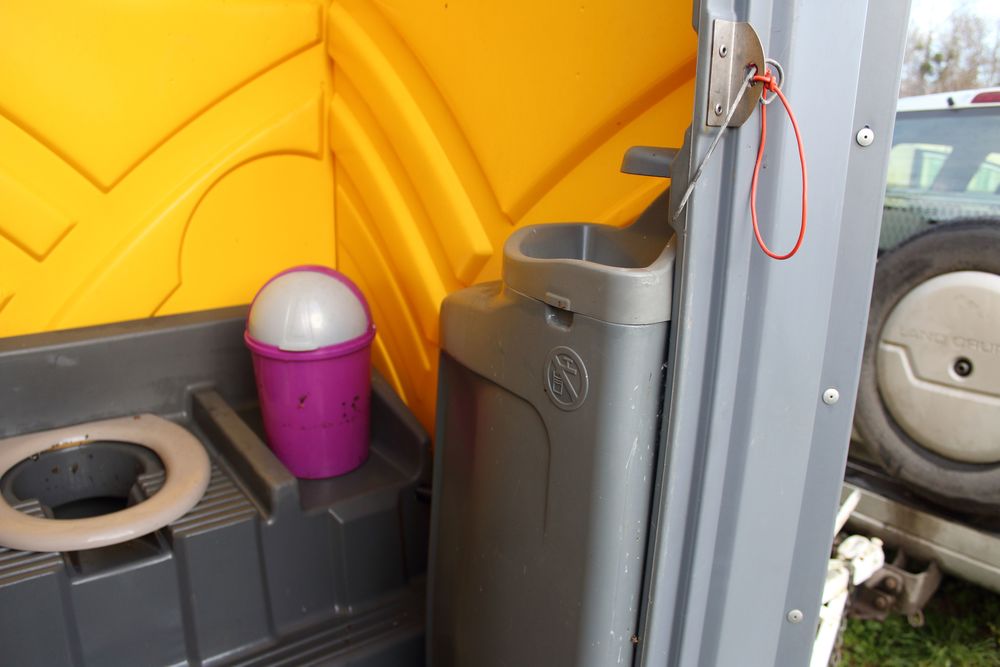 Toilettes chimiques Bricolage