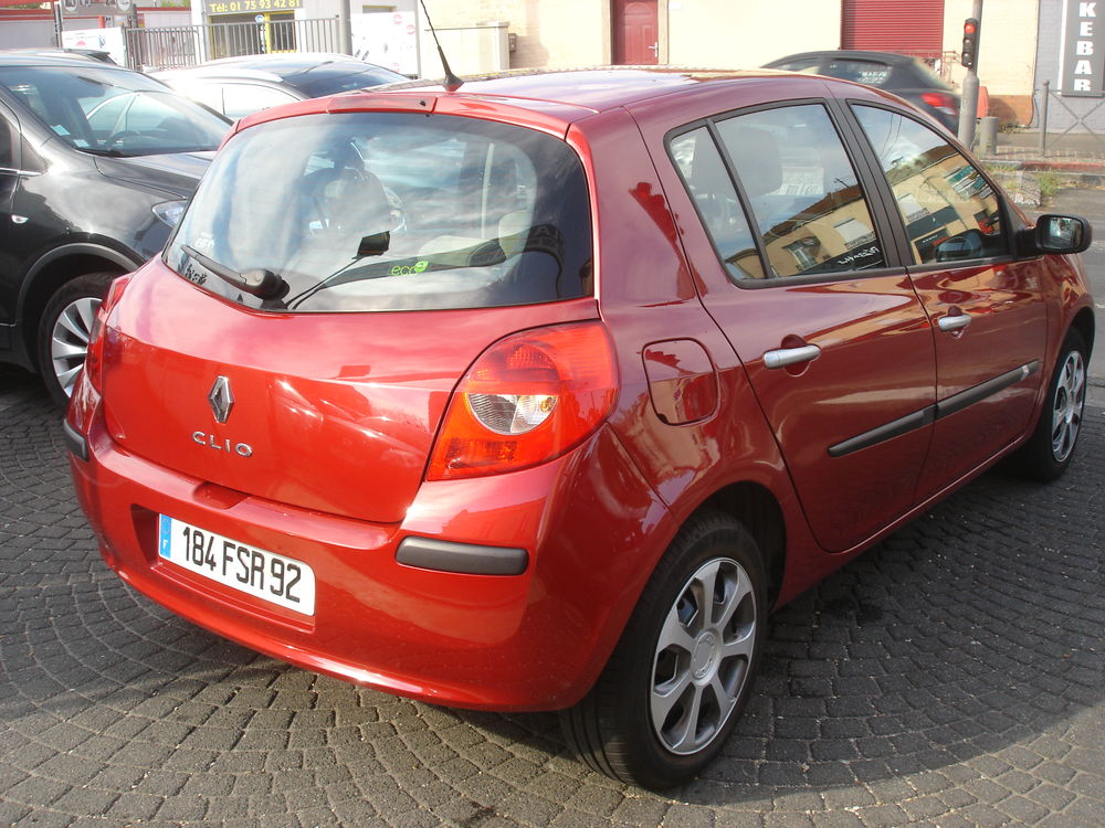 Clio III Clio 1.5 dCi 85 eco2 Privil&egrave;ge 2008 occasion 78800 Houilles