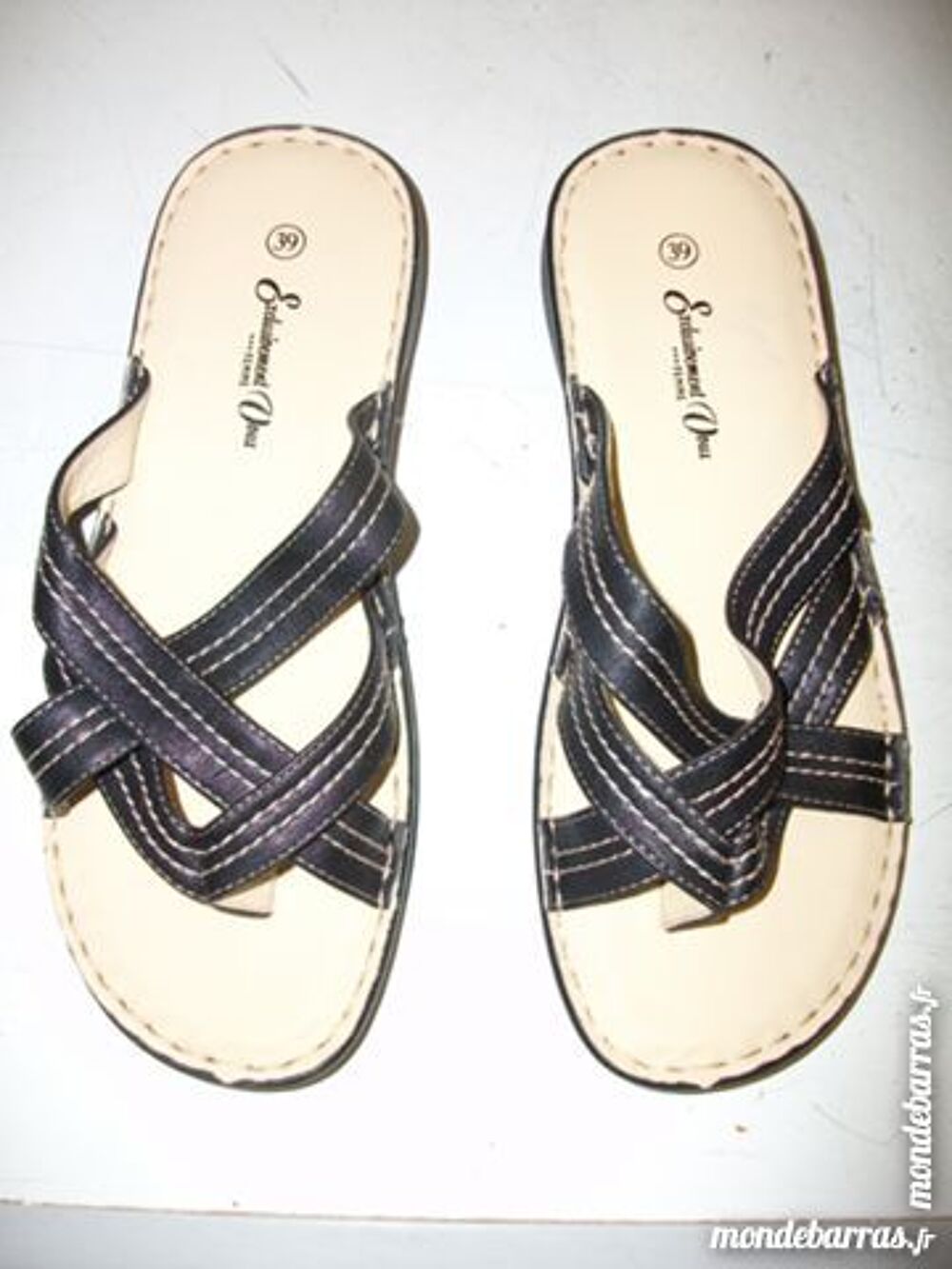 Mules-entredoigts Marine pt 39 -neuves- &agrave; 5 € Chaussures