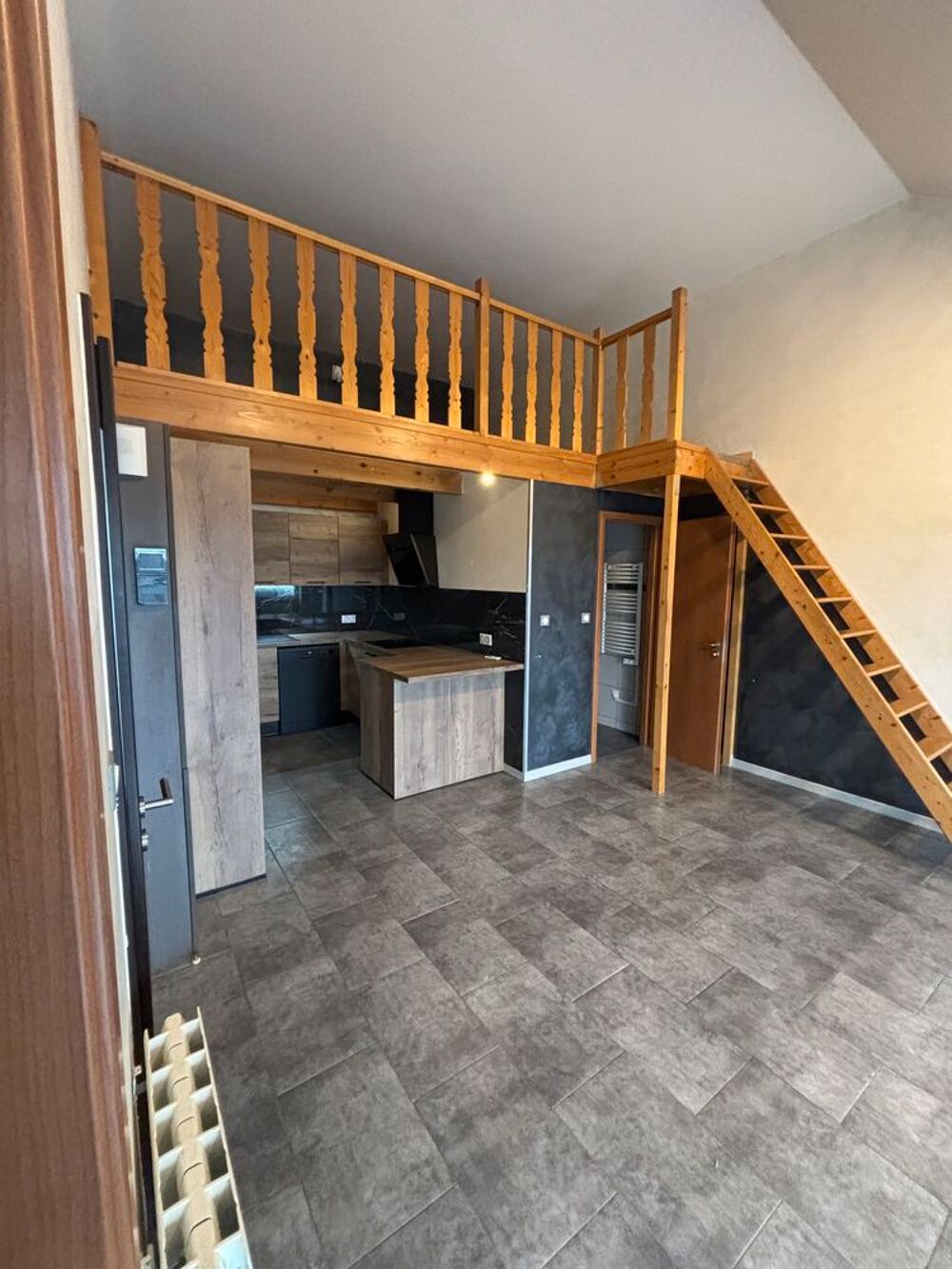 Location Appartement Bel appartement dans une petite copropriété. Richemont