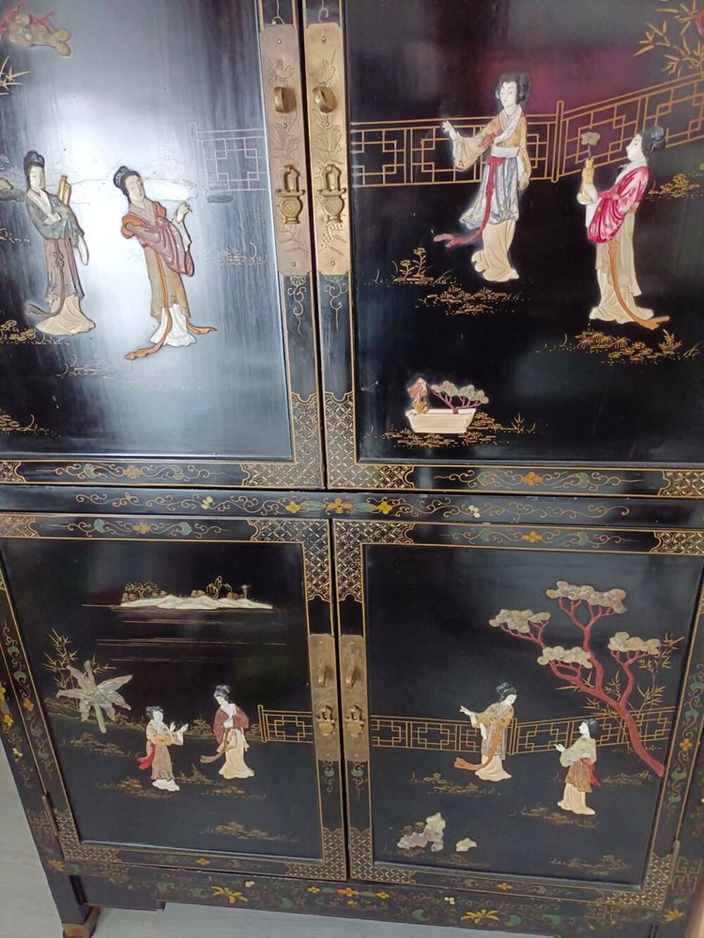 Meuble chinois laqu&eacute; authentique ornement pierres et nacre Meubles