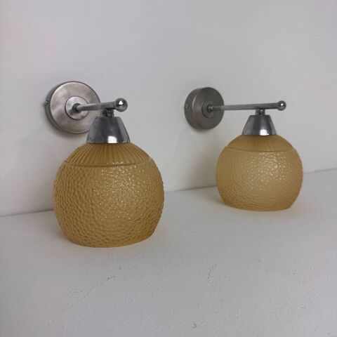 PAIRE D'ANCIENNES APPLIQUES COULEUR AMBRE VINTAGE
100 Montreuil (93)