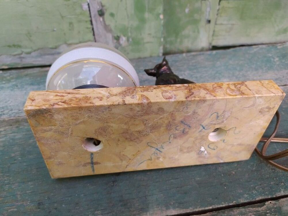 Lampe Art D&eacute;co Chien Berger Allemand 
