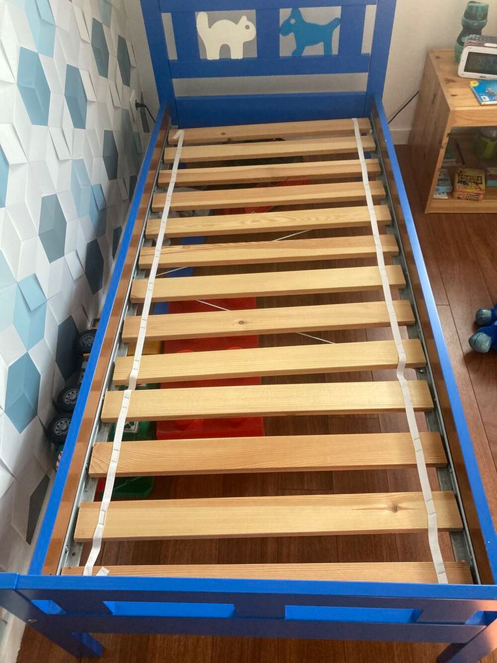LIT ENFANT 70*160 ET SON MATELAS Mobilier enfants