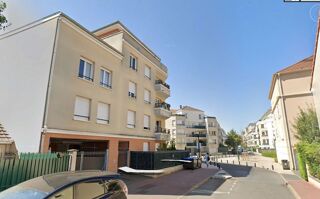  Parking / Garage à louer 10 m²