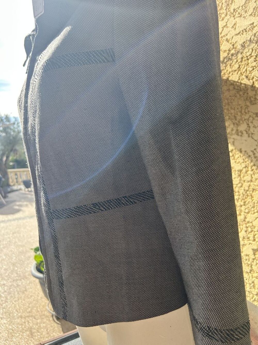 BLOUSON VESTE GRISE FEMME TAILLE L TRES BELLE QUALITE Vêtements
